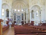 Église de Sainte-Hénédine. Vue intérieure vers le choeur