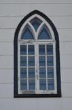 Église Thetford Mines United Church. Vue de détail, fenêtre cintrée.