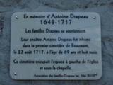 Plaque d'Antoine Drapeau. Vue avant