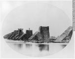 Piles, pont Victoria, Montréal, QC / William Notman