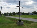 Croix de chemin située à l'intersection du chemin de la Longue-Pointe Est et du chemin de la Longue-Pointe Sud