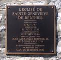 Plaque de l'église de Sainte-Geneviève-de-Berthier. Vue avant