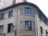 20-22, rue Saint-Paul Est / 30, rue Saint-Jean-Baptiste / 21-23, rue de la Commune Est. Détail. Vue avant