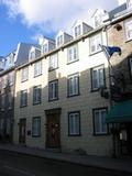70, rue Saint-Louis. Vue avant