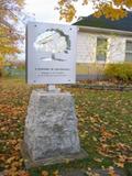 Plaque d'Éléonore De Grandmaison. Vue d'ensemble