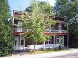 2118-2124, boulevard Gouin Est. Vue avant