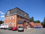 Édifice centenaire de la municipalité régionale de comté d'Argenteuil. Vue latérale