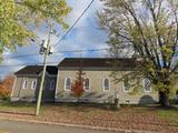 Église de Saint-Joseph-de-Kamouraska. Vue latérale