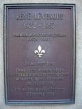 Plaque de René Lévesque. Vue avant