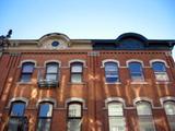 1025-1029, rue Saint-Jean / 1, rue Sainte-Ursule. Détail. Vue avant