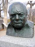 Buste de Winston Spencer Churchill. Vue avant