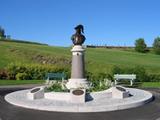 Monument de Pierre Du Gua de Monts. Vue d'ensemble
