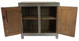Armoire basse. Vue intérieure