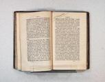 Livre (Voyage dans les États-Unis d'Amérique, fait en 1795, 1796 et 1797 (Tome I)). Intérieur de l'imprimé et signature de Pierre-Joseph-Olivier Chauveau