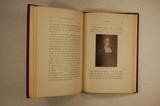 Livre (Les Frères mineurs à Québec, 1615-1905 : simple coup d'oeil historique). Photographie