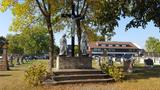 Calvaire du cimetière de Sainte-Hélène-de-Breakeyville