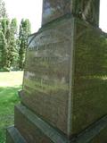 Monument de l'honorable R. E. Caron