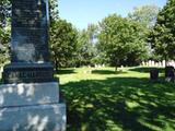 Monuments d'enfants morts en bas âge entre 1914 et 1960