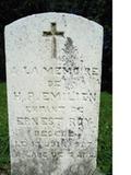 Monuments d'enfants morts en bas âge entre 1914 et 1960