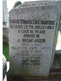 Monument J. Oscar Auger. Vue avant