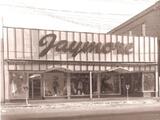 Édifice Dimitri-Chalykoff. Vue avant vers 1970.