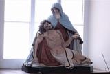 Statue (Vierge de Pitié). Vue générale