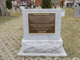 Plaque du cimetière Saint-James. Vue avant