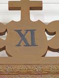 Station de chemin de croix (Jésus est attaché à la croix)