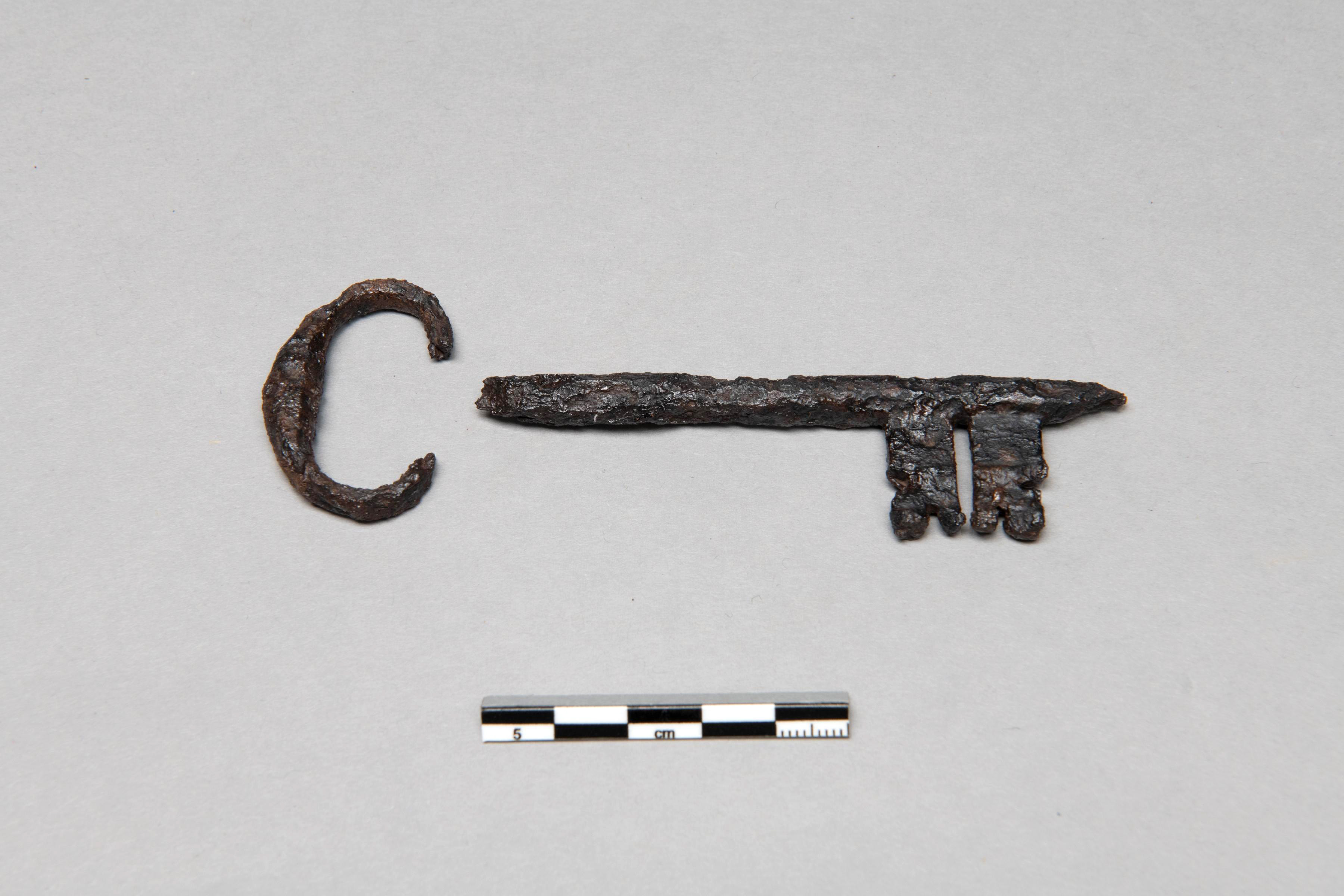 Histoire des clefs, de la haute antiquité à nos clefs USB