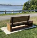 Le Banc du 350e- Pincourt, Vue arrière