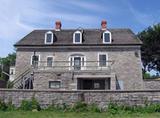 Maison de la Ferme-Columbia. Vue arrière