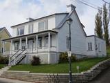 6373-6375, avenue Royale