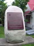 Plaque de Louis Fréchette. Vue d'ensemble