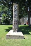 Plaque du tricentenaire de Berthier. Vue avant