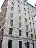 Édifice de la Banque-Canadienne-Nationale. Vue avant