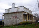 Presbytère de Sainte-Famille. Vue latérale