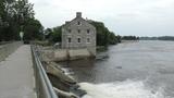 Barrage de déversoir de l'île des Moulins