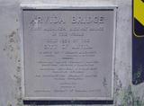 Plaque du pont d'aluminium d'Arvida. Vue avant