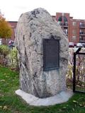 Plaque du fort des Trois-Rivières. Vue d'ensemble