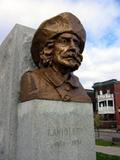 Monument de Laviolette. Détail. Vue avant