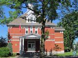 Mairie de Chambly. Vue avant