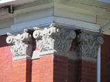 Mairie de Chambly. Vue de détail