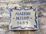 Maison Milot. Plaque. Vue avant