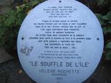 Plaque de la sculpture Le souffle de l'Île. Vue avant