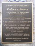 Plaque de Mathieu d'Amours. Vue avant