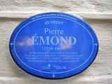 Plaque de Pierre Émond. Vue avant