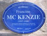 Plaque de Francine Mc Kenzie. Vue avant