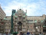 Bâtiment principal de l'hôpital Royal-Victoria. Vue avant