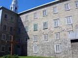 Bâtiment des Récollets de l'Hôpital général de Québec. Vue latérale