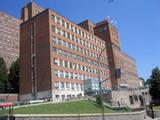 Ailes A et B de l'Hôpital général de Montréal. Vue latérale